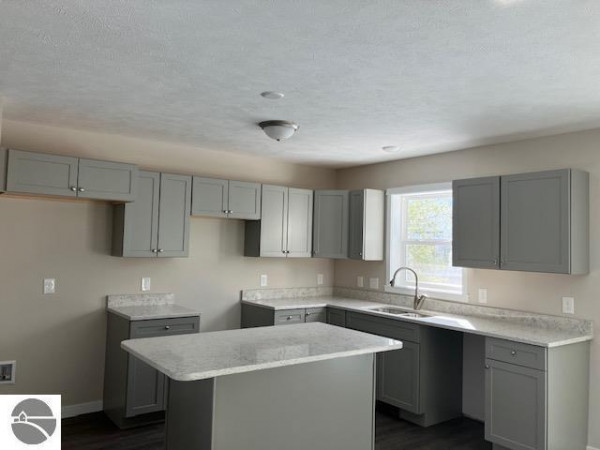 Holiday Forest Lot 32 Kitchen