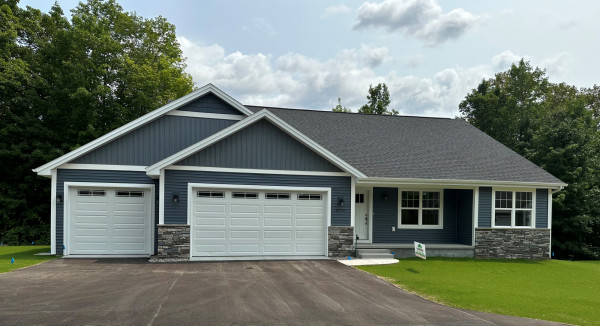Heritage Estates lot 201 Exterior