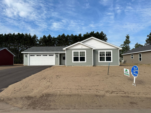 Wistrand Woods Lot 14 Exterior