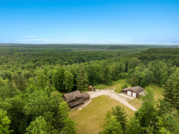 Manistee Log Home
