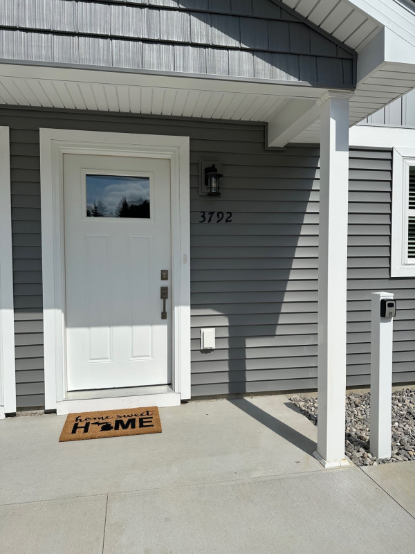 Woodgate Ridge Covered Porch